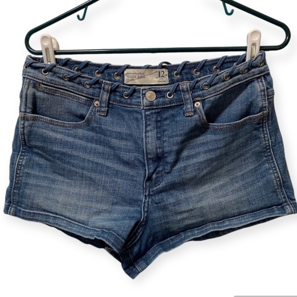 Abercrombie & Fitch Shorts Size 12 W31 Women’s High Rise‎ Denim